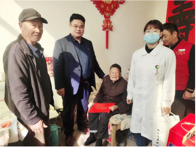 愛在重陽節(jié)，慰問暖人心